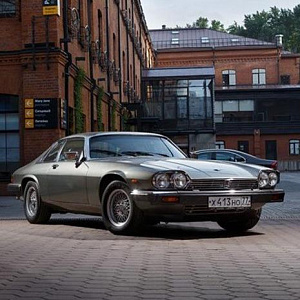 Автомобиль Jaguar XJS V12